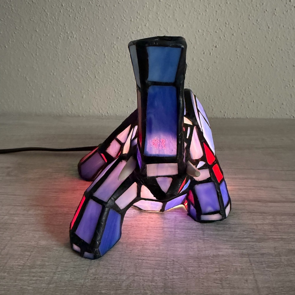 Vintage Elephant Table Lamp Tiffany Style Stained Glass Blue Desk Night Light - Picture 3 of 16
